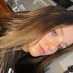 Meet your Posher, Delaney